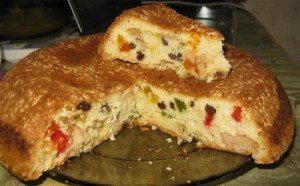 Пирог из кукурузной муки с цукатами Пирог из кукурузной муки с цукатами