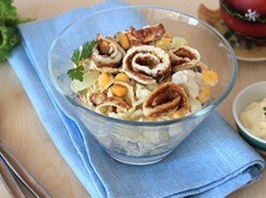 Салат с омлетом и курицей рецепт Салат с омлетом и курицей рецепт