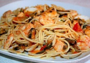 Спагетти с морепродуктами рецепт Спагетти с морепродуктами рецепт